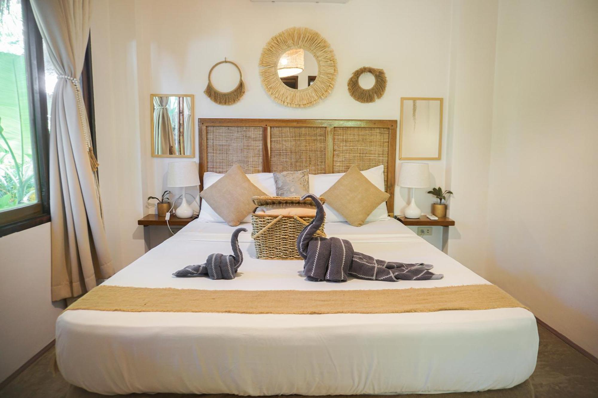 Greenhouse Siargao Roadside Boutique Apartments General Luna  Exterior photo